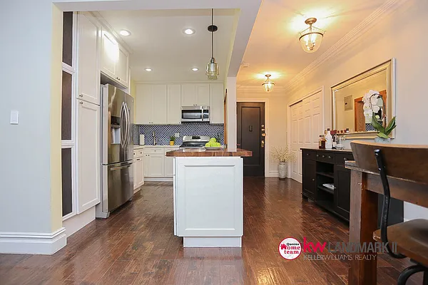 Sold by Keller Williams Realty Landmark II | media 10