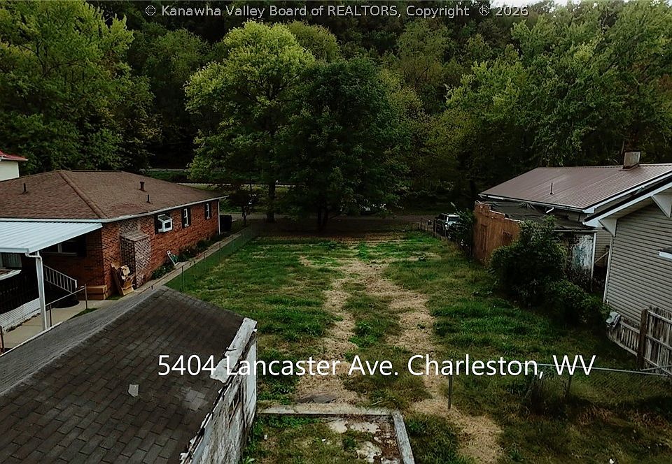 2nd image of 5404 Lancaster Ave SE