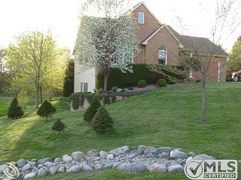 2nd image of 2951 Maywood Dr