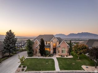 69 E Oakridge Dr, Elk Ridge, UT 84651