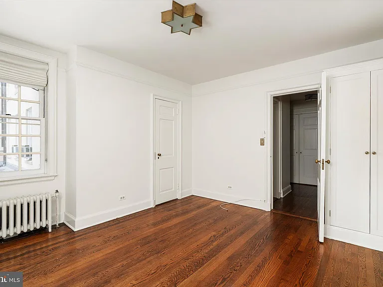 25 Palmer Sq W #A — Photo 21