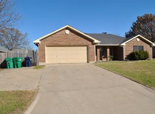 3916 Yellowstone Pl, Denton, TX 76209