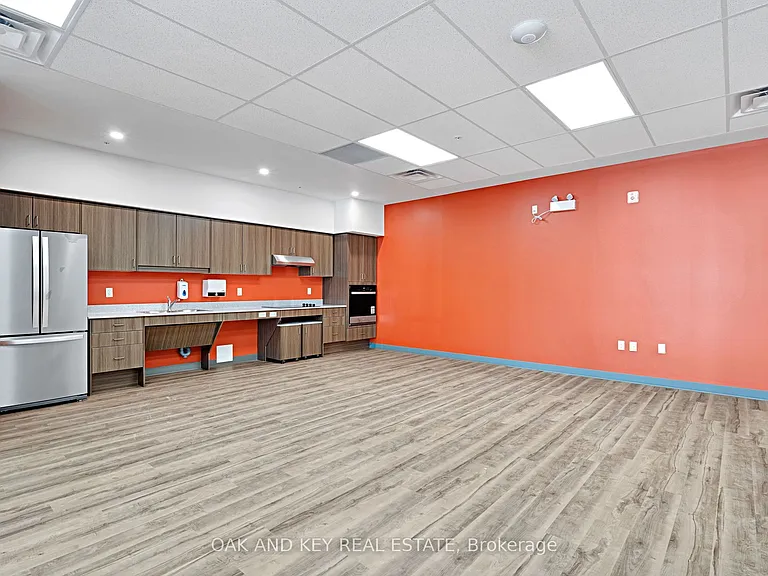 385 Hill St #310 — Photo 10