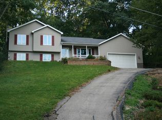 7934 Greendale Ave, Burlington, WI 53105