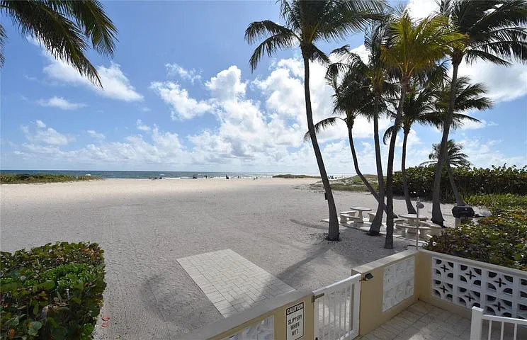 1012 N Ocean Blvd #802