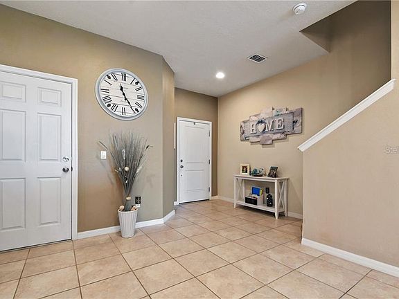 4th image of 1105 Pavia Dr