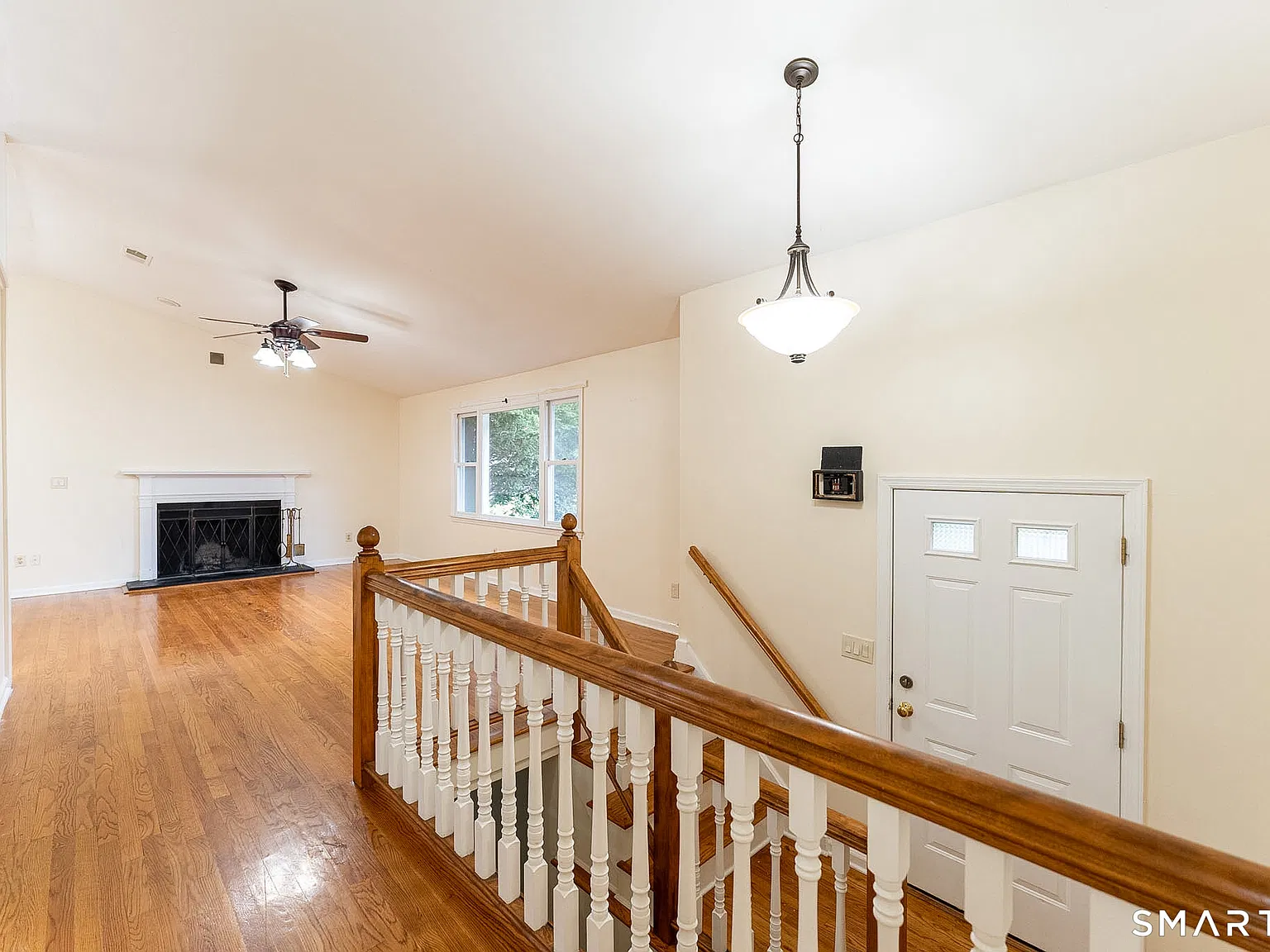 3 bed, 2.5 bath, 1444 sqft, $3,600 — Photo 2