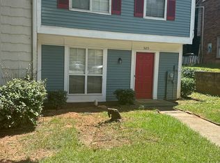 5615 Wells Cir, Stone Mountain, GA 30087