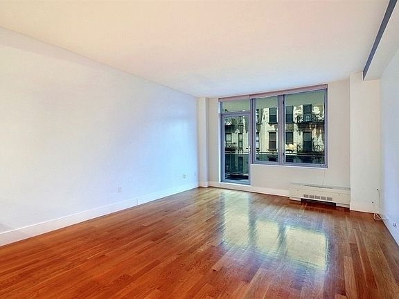 4th image of 117 W 123rd Street 4b #4B