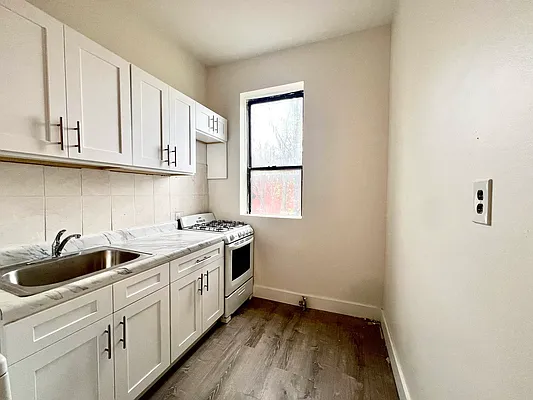 Rented by Doorway NYC, LLC | media 11