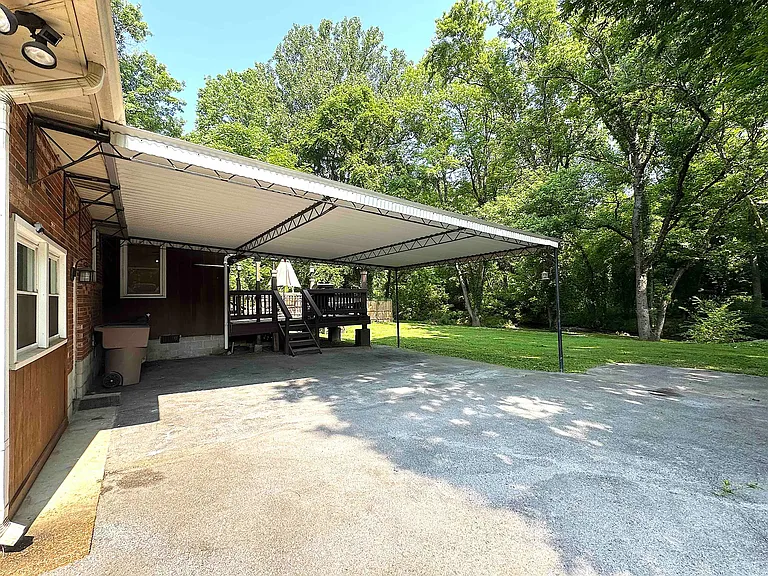 5011 Suter Dr — Photo 32