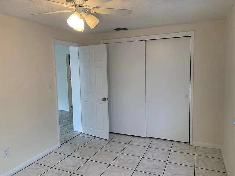 2911 NW 7th St — Photo 15