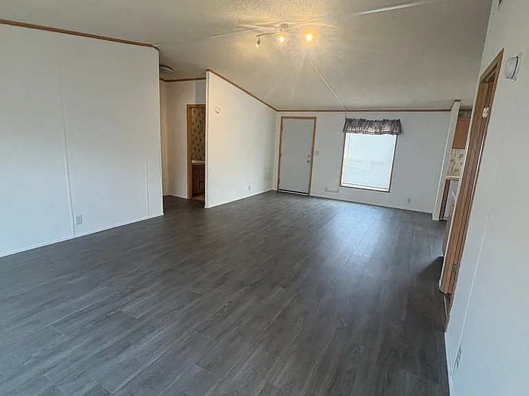 123 Silver Maple Dr — Photo 6