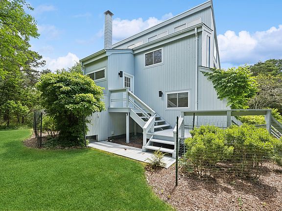 2nd image of 74 Jacqueline Dr