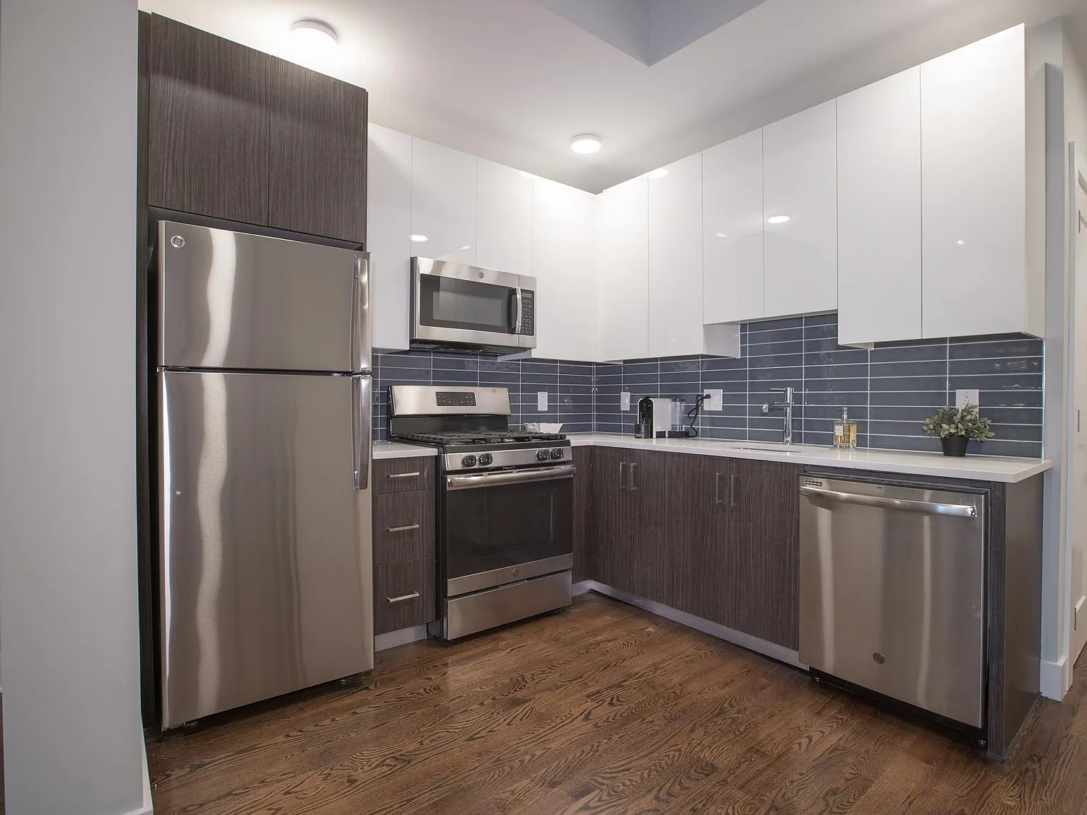 1 bed, 700 sqft, $1,650 — Photo 3