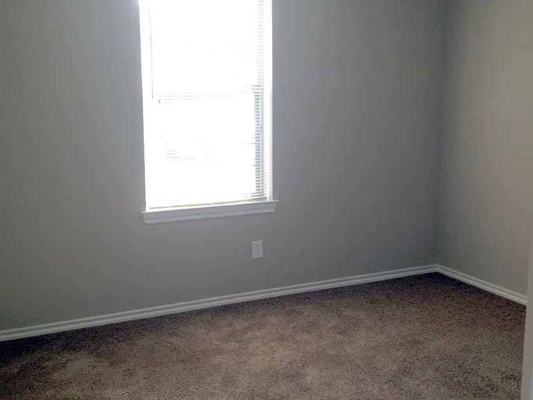 Coming Soon: 2 Bedroom Duplex in Lindale! — Photo 14
