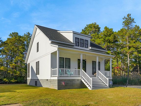 3rd image of 4113 Bradley Ln