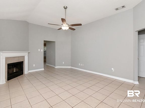 5th image of 673 Willow Pointe Dr