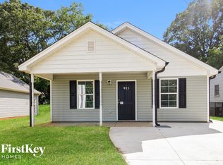 911 Howard Pl, High Point, NC 27262