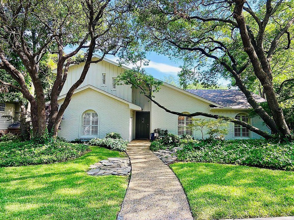 1st image of 305 Stonebridge Dr