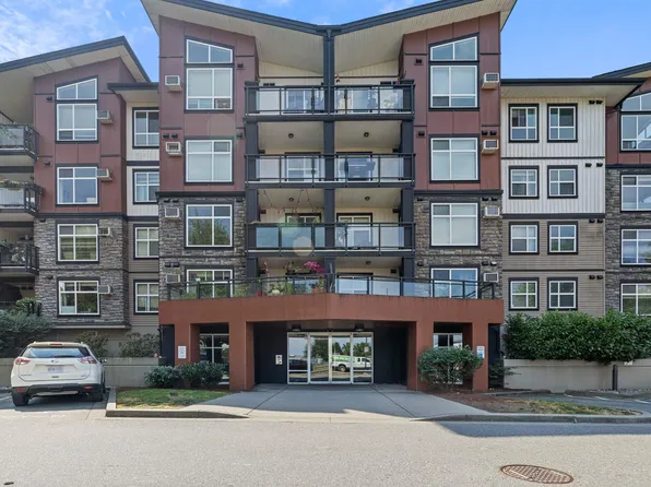 45640 Alma Ave #301, Chilliwack, BC V2R 0P8