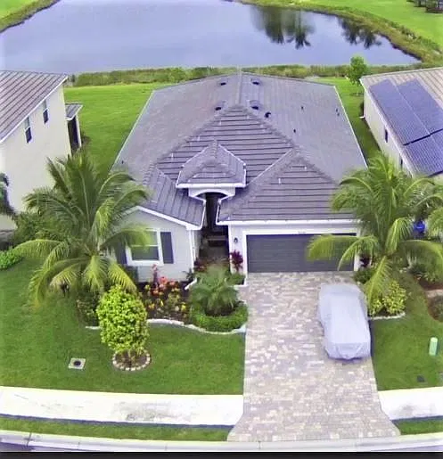 4204 Bluegrass Dr — Photo 1