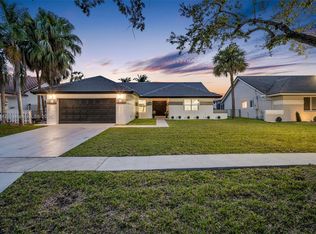 604 NW 163rd Ave, Pembroke Pines, FL 33028