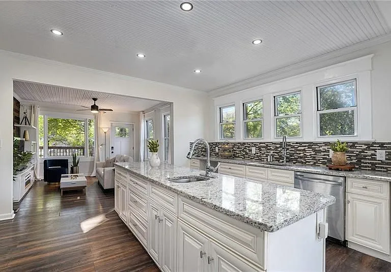 264 Wellington St SW — Photo 6