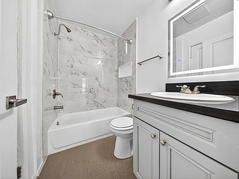 15114 Dickens St. — Photo 12
