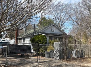 34 Midland Ave, Mastic, NY 11950