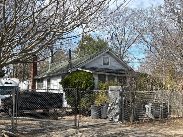 34 Midland Avenue, Mastic, NY 11950