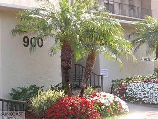 2nd image of 900 Cove Cay Dr Unit 4F