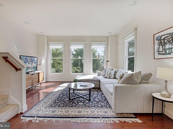 2nd image of 724 Snowden Hallowell Way