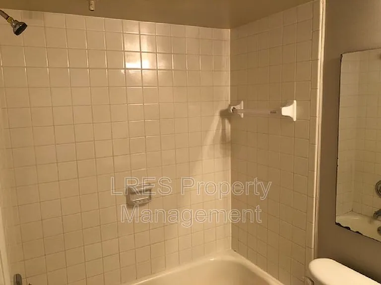 465 Forestway Cir #1 — Photo 16