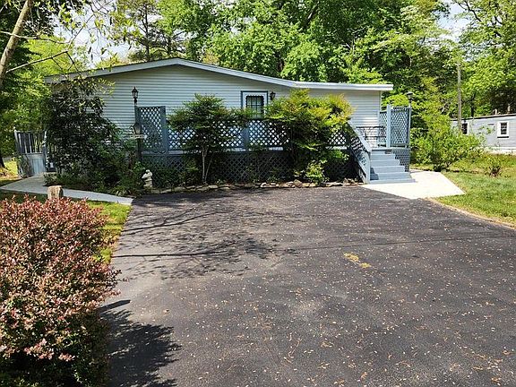 3rd image of 34027 Red Oak Dr #21