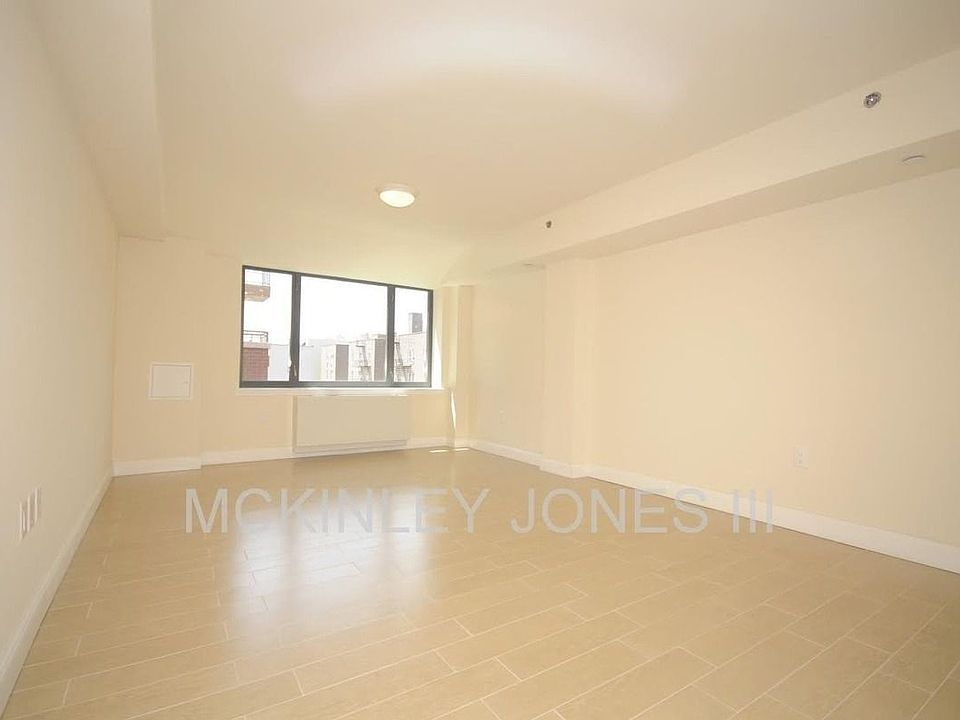 2nd image of 393 Lefferts Ave APT 2B