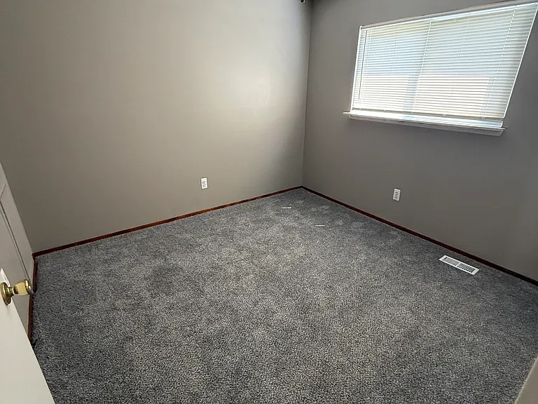 27912 Van Howe St — Photo 5