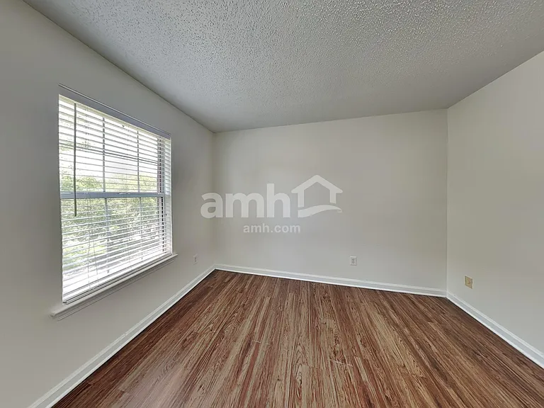 14701 Pomerol Ln — Photo 18