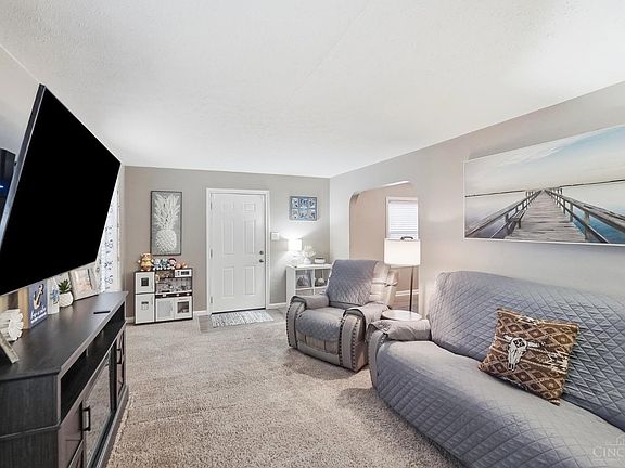 4th image of 809 Eaton Ave