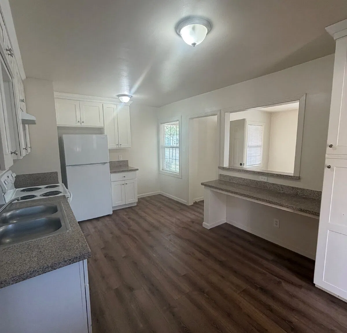 2 bed, 1.0 bath, 1050 sqft, $1,550 — Photo 4