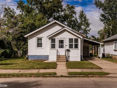 914 May St, Marshalltown, IA, 50158
