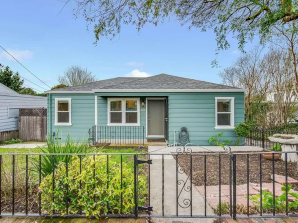 290 Oak Street, Penngrove, CA 94951