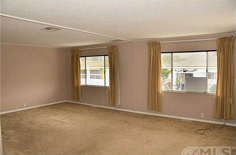 5th image of 2300 E Valley Pkwy Space 215