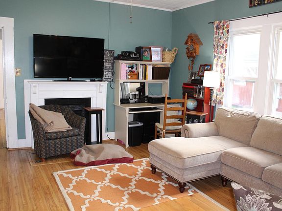 4th image of 113 Wilson Ave
