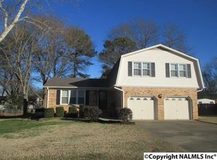 2109 Bideford Dr SW, Huntsville, AL 35803