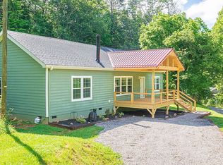 117 Sandy River Rd, Leicester, NC 28748