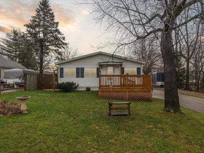 806 Community St, Lansing, MI, 48906