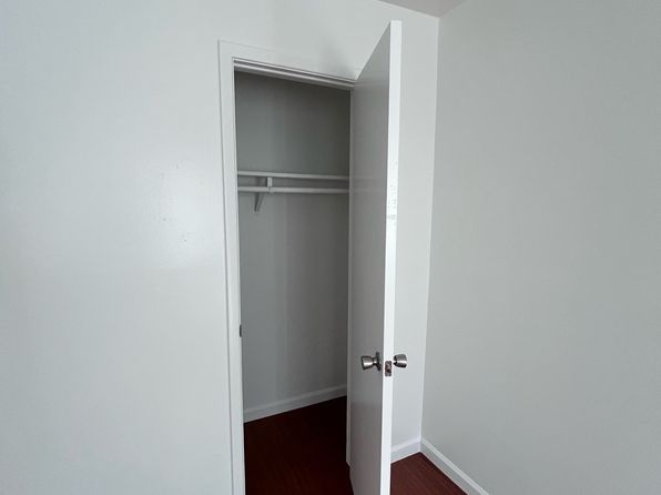 6010 W Alice Ave APT 4