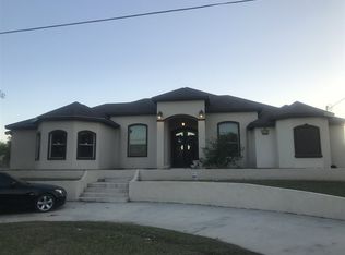 1801 2nd St, Zapata, TX 78076