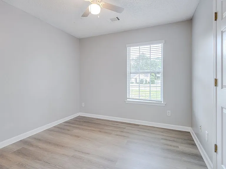 308 Barrister Cir — Photo 17